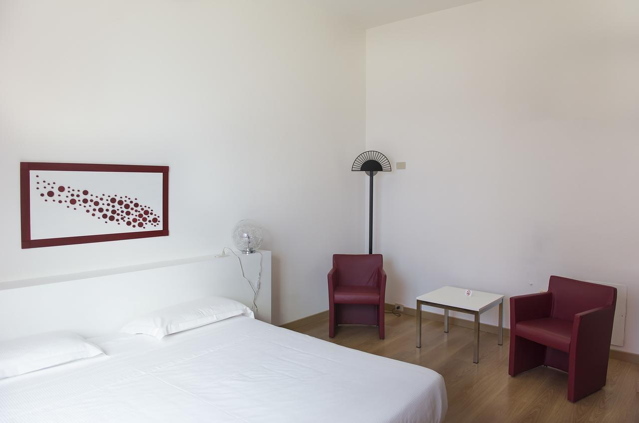 Park Hotel Residence كريما المظهر الخارجي الصورة